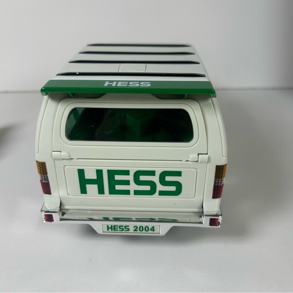2004 HESS Truck Sport Utility Vehicle And Motorcycles 40th Anniversary Edition - Picture 4 of 7